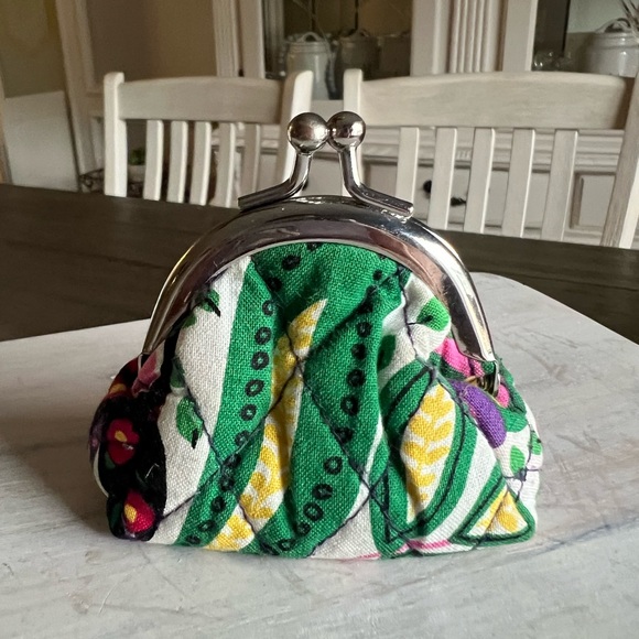 Vera Bradley MINI Kisslock Coin Purse - Picture 3 of 10